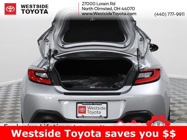 2025 Toyota GR86 Premium - Photo 9