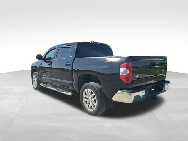 Used 2020 Black Toyota SR5 image 5