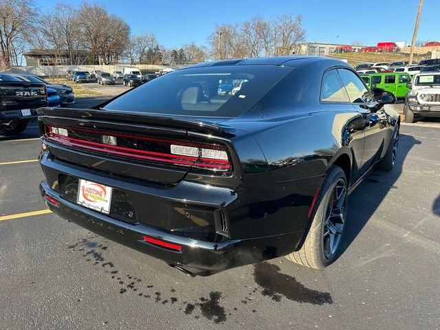 New 2026 Diamond Black Crystal Pearlcoat Dodge Scat Pack image 5