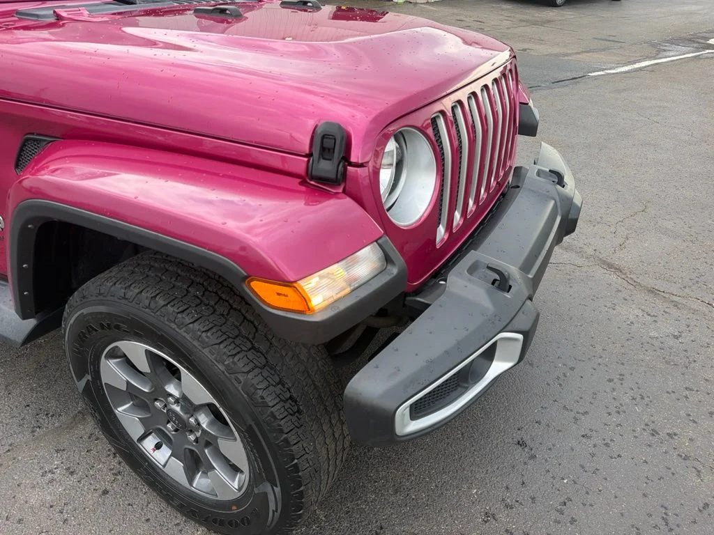 Certified Used 2022 Limited Edition Tuscadero Pearlcoat Jeep Unlimited Sahara image 15