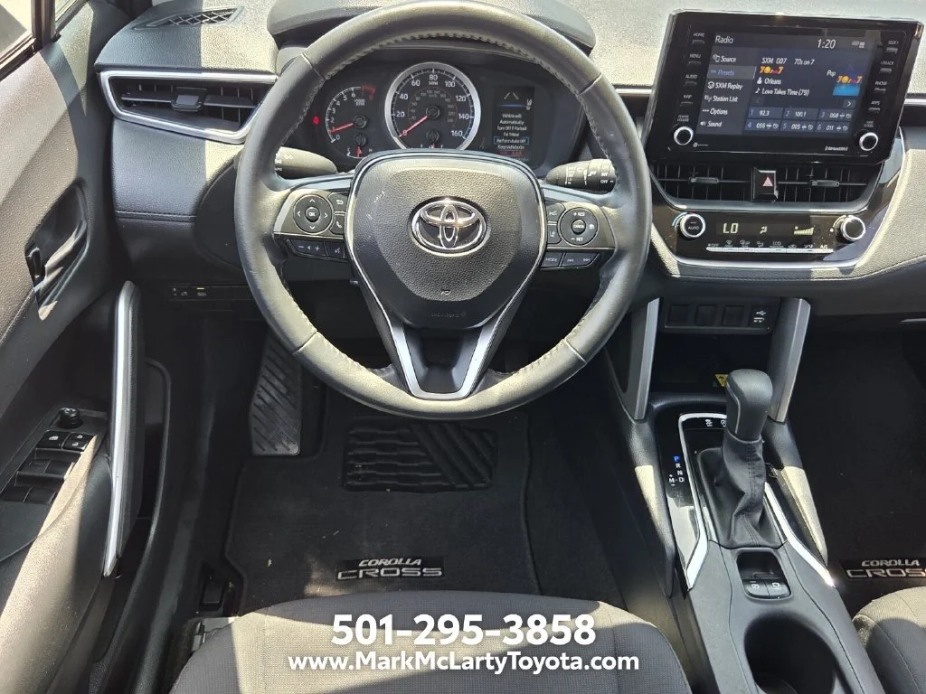 Used 2022  Toyota LE image 11