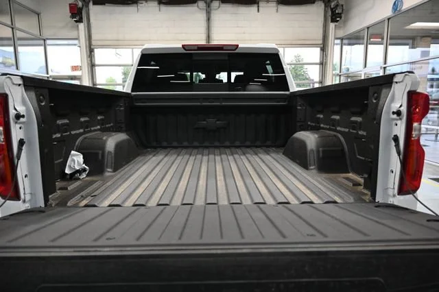 New 2026 Summit White Chevrolet LT Trail Boss image 7