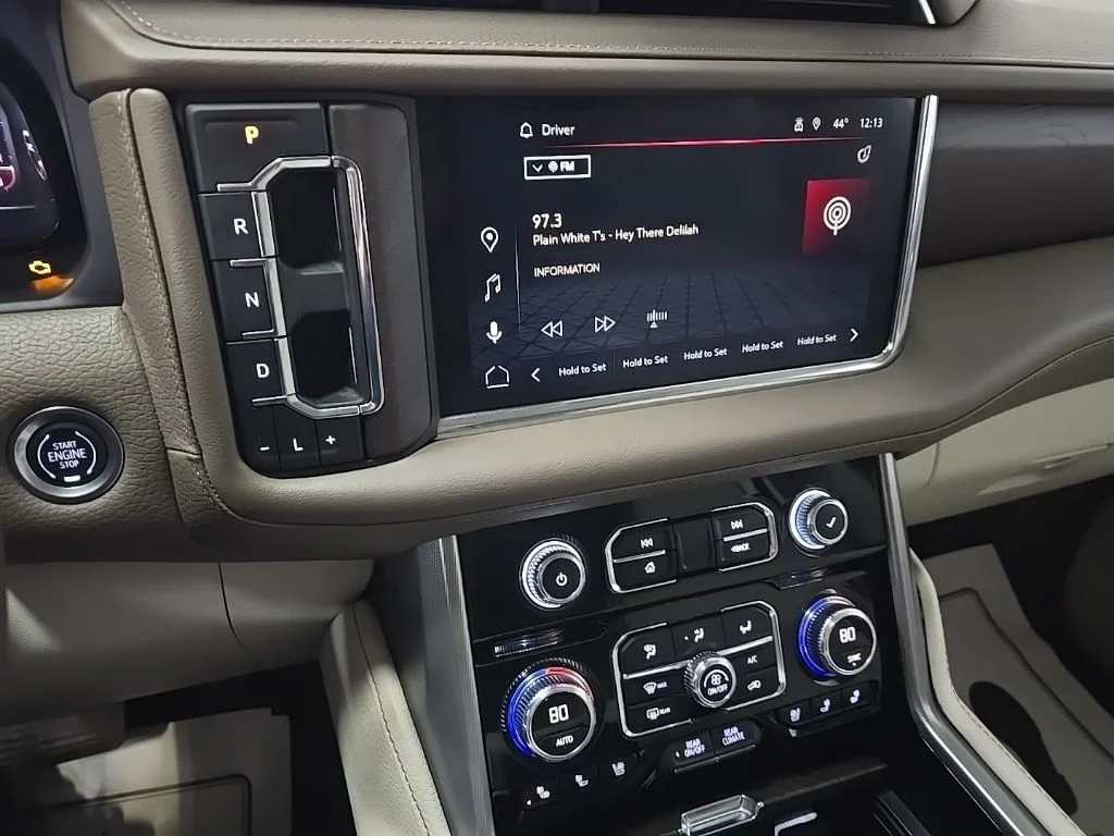 Used 2023 Titanium GMC Denali image 26