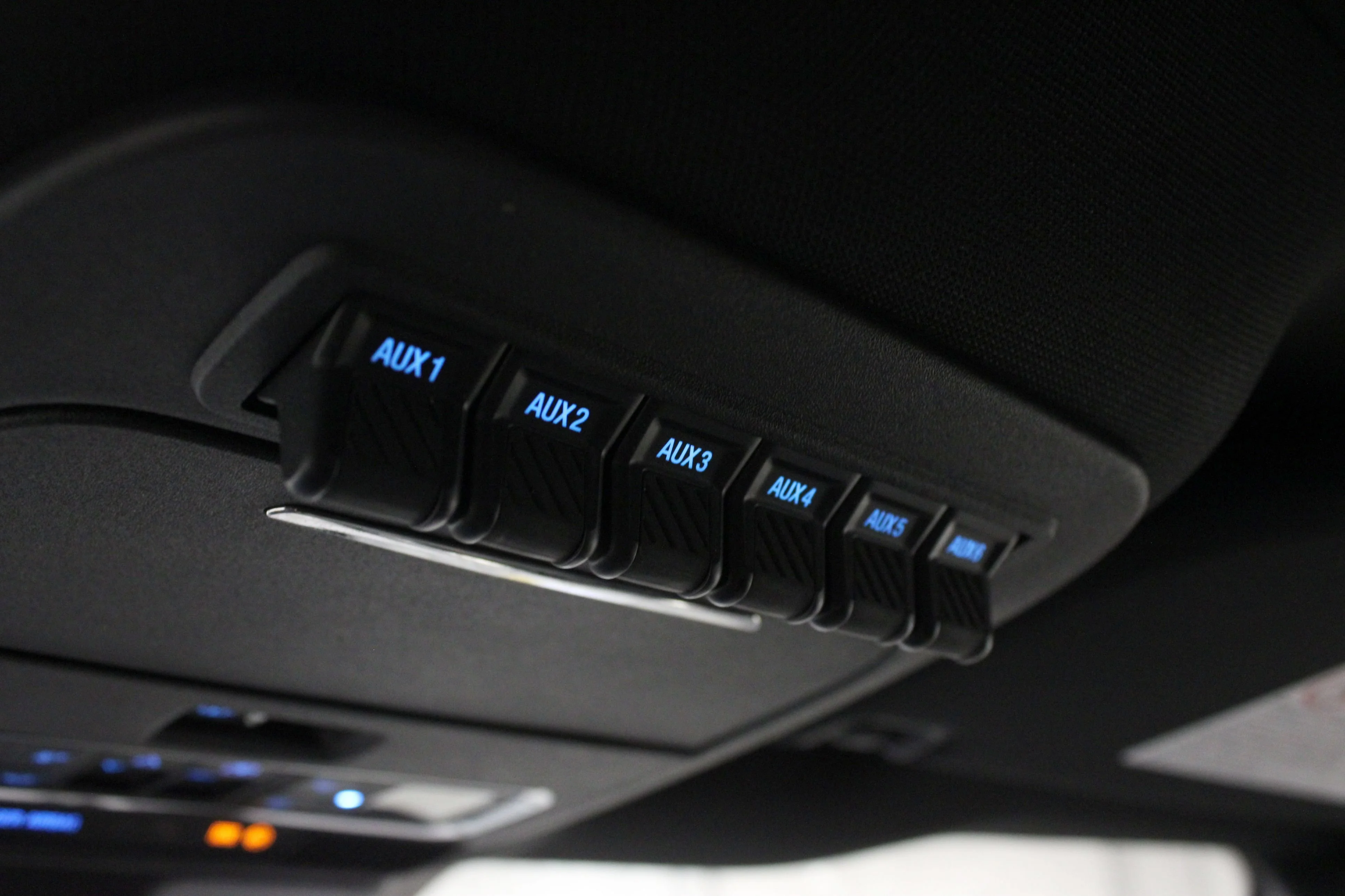 Used 2024 Agate Black Metallic Ford Platinum image 27