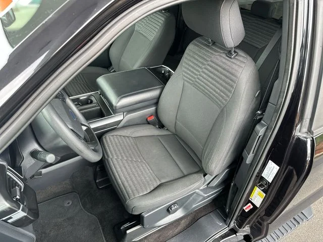Used 2021 Black Ford XL image 12
