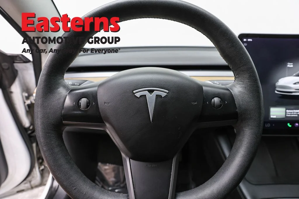 Used 2022 White Tesla Long Range image 10