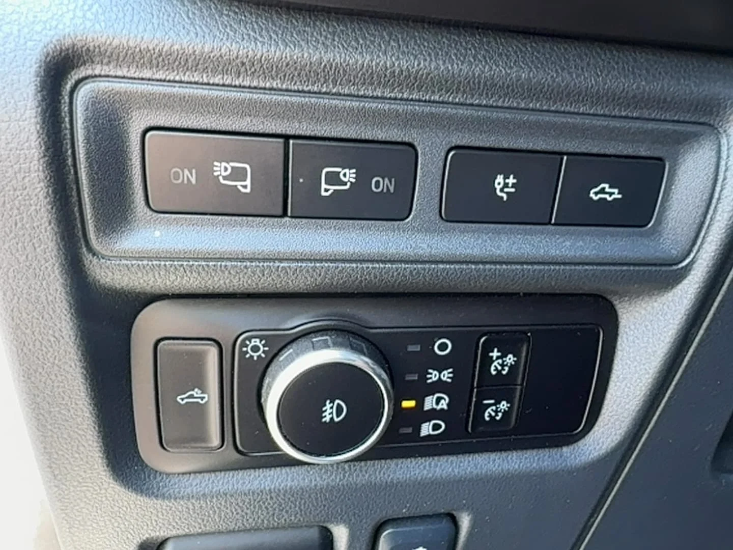 Used 2024 Gray Ford Tremor image 20