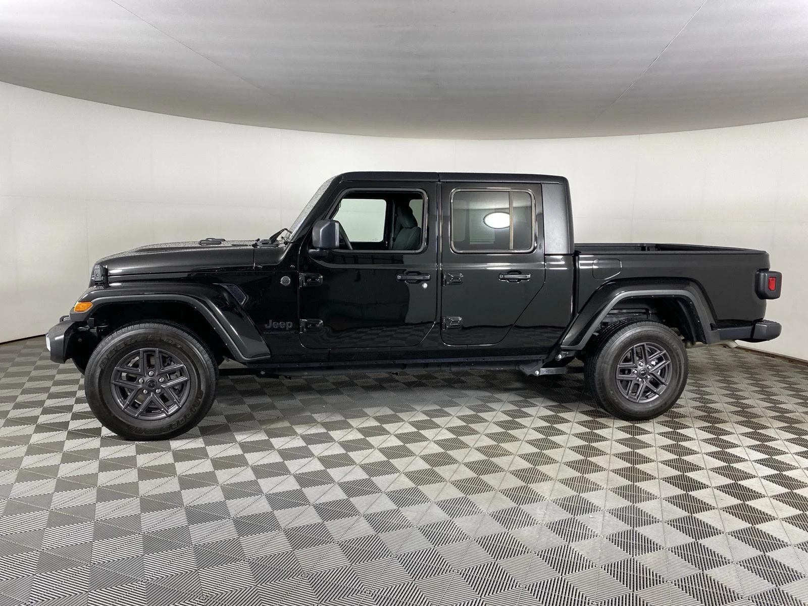 Used 2024 Black Clearcoat Jeep Sport S image 6