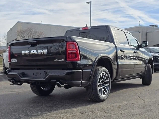 New 2026 Diamond Black Crystal Pearlcoat Ram Limited image 37
