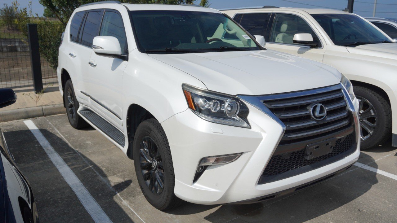 Used 2016 White Lexus  image 3
