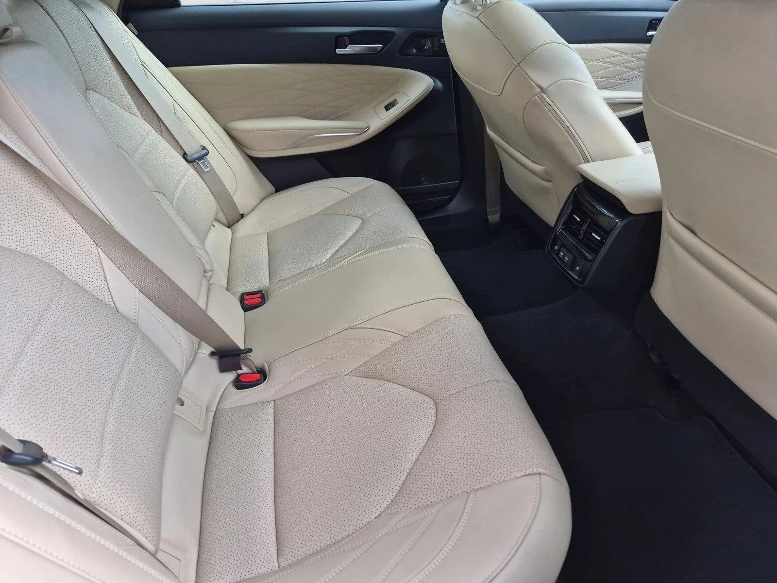 Used 2020 Harbor Gray Metallic Toyota Hybrid Limited image 20