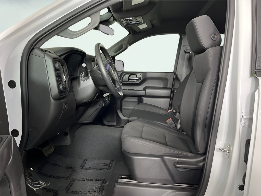 2024 Chevrolet Silverado 1500 LT - Photo 10