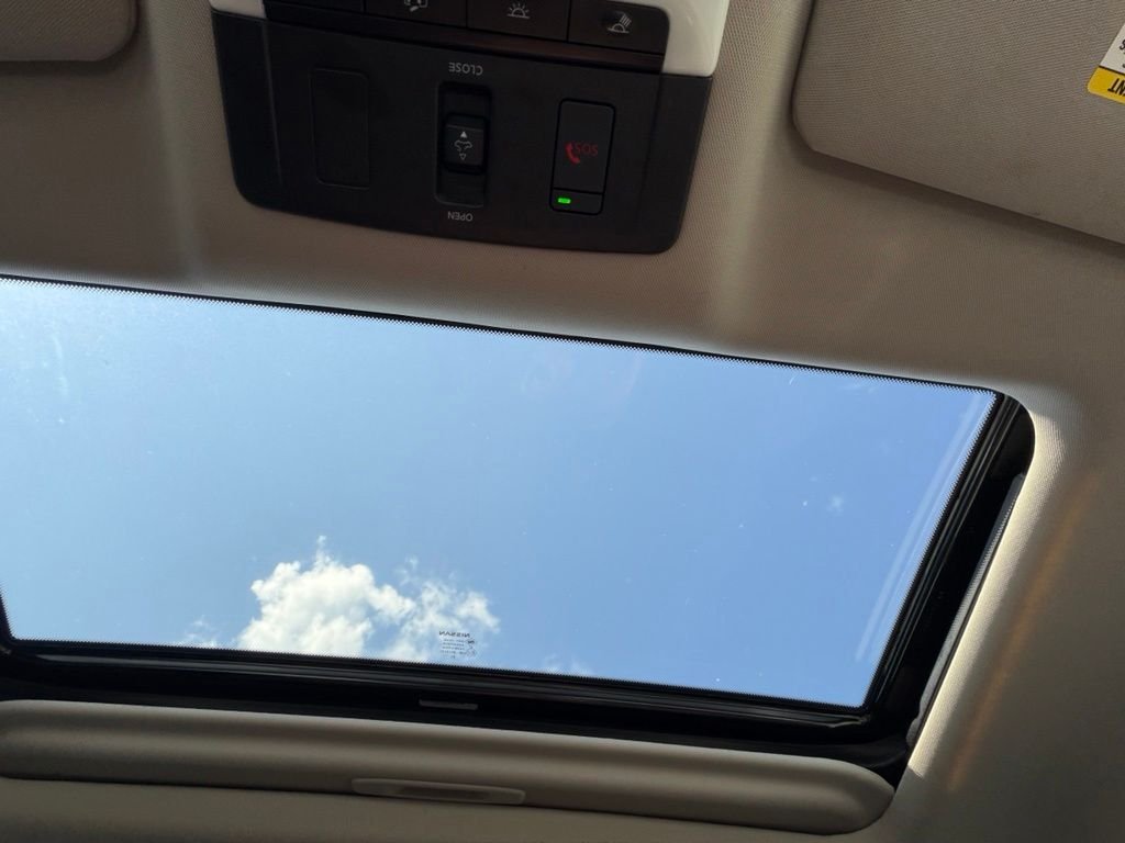 Used 2025 White Nissan 2.5 SL image 4