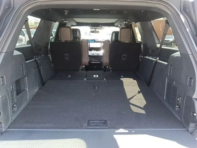New 2027 Star White Metallic Tri-Coat Ford MAX King Ranch® image 32