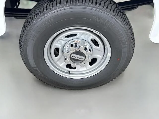 New 2026 Oxford White Ford F-250® XL image 57