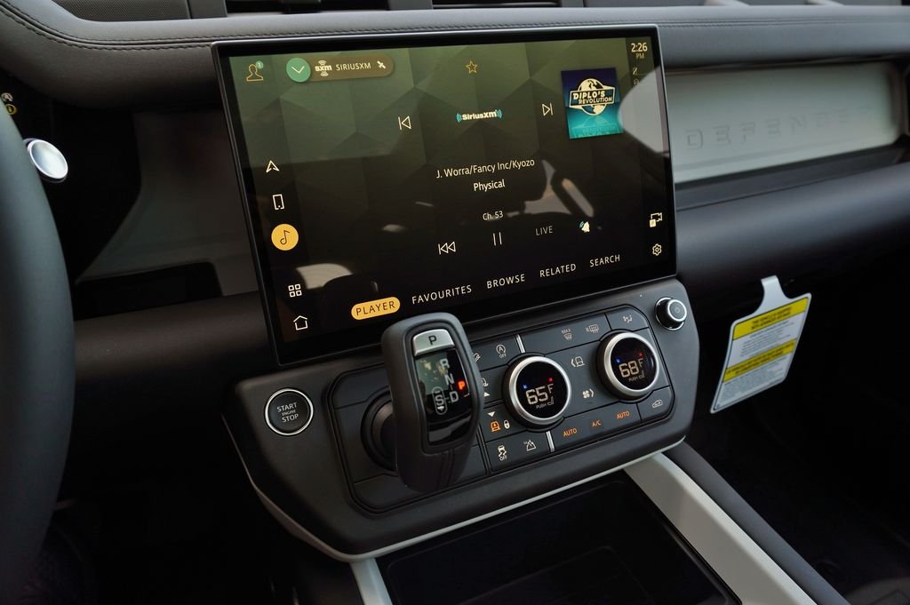 New 2026 Santorini Black Land Rover S image 18