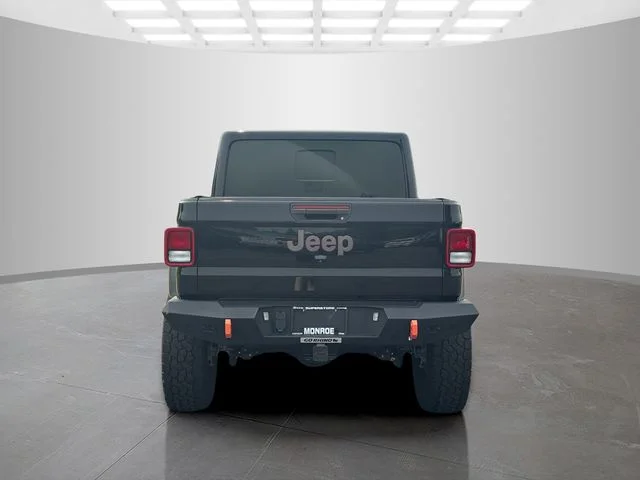 Used 2021 Black Jeep Mojave image 6