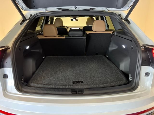 New 2026 White Volkswagen 2.0T SEL R-Line Black image 5