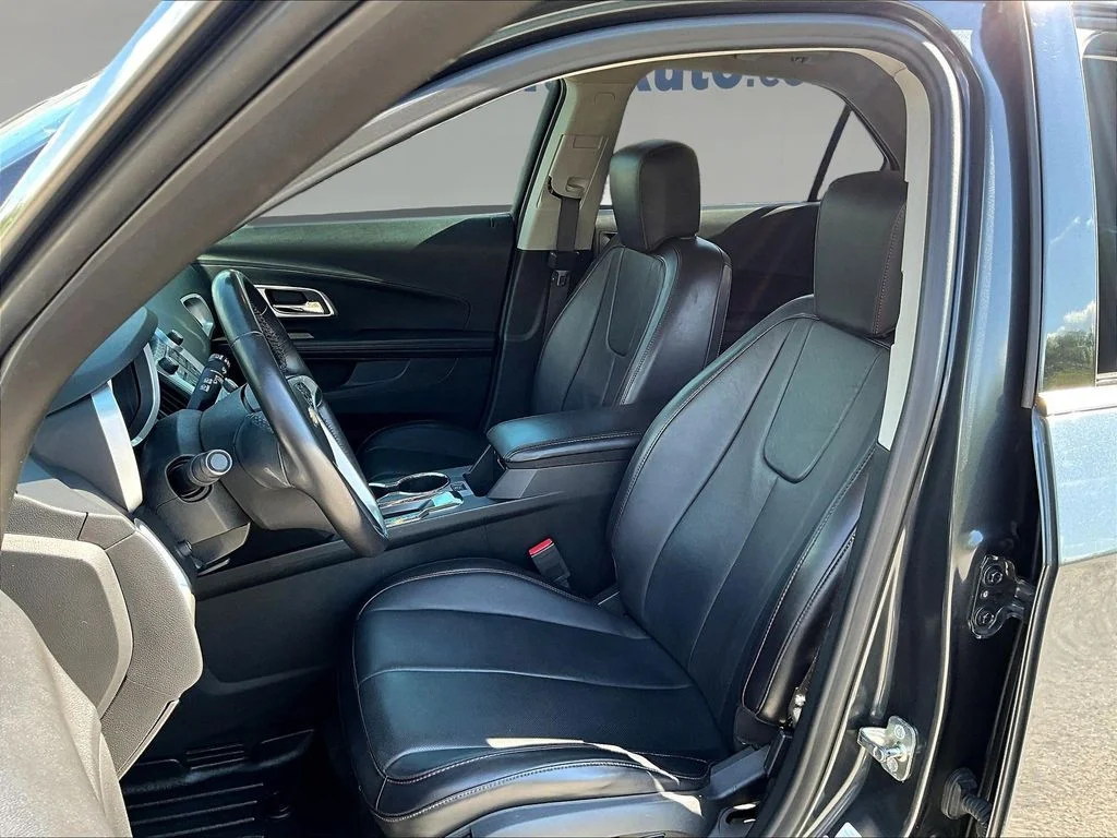 Used 2017 Gray Chevrolet Premier image 23