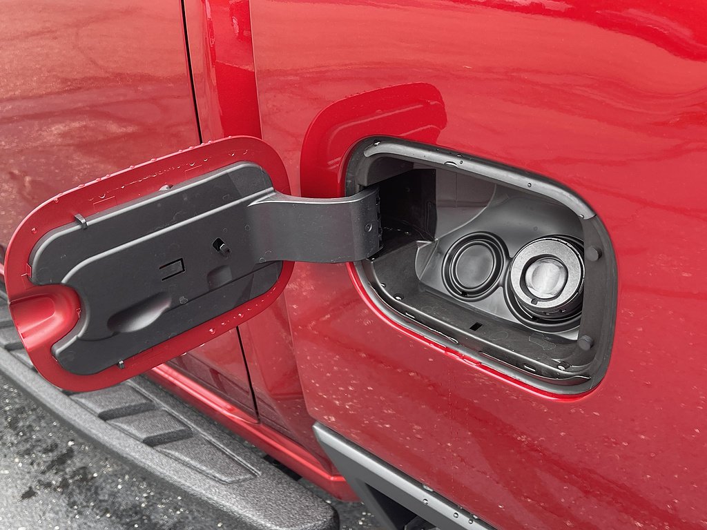 2026 GMC Sierra 2500HD AT4 - Photo 15