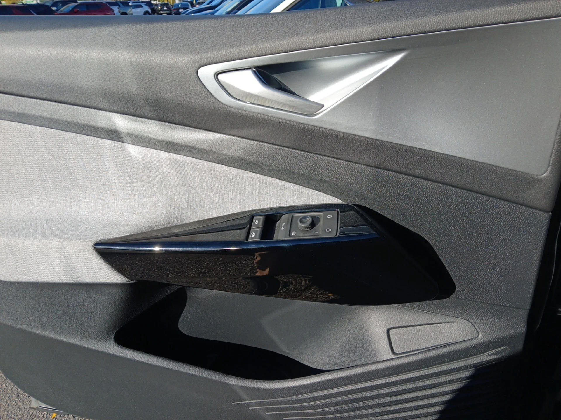 Certified Used 2025 Pure Gray Volkswagen Pro image 16
