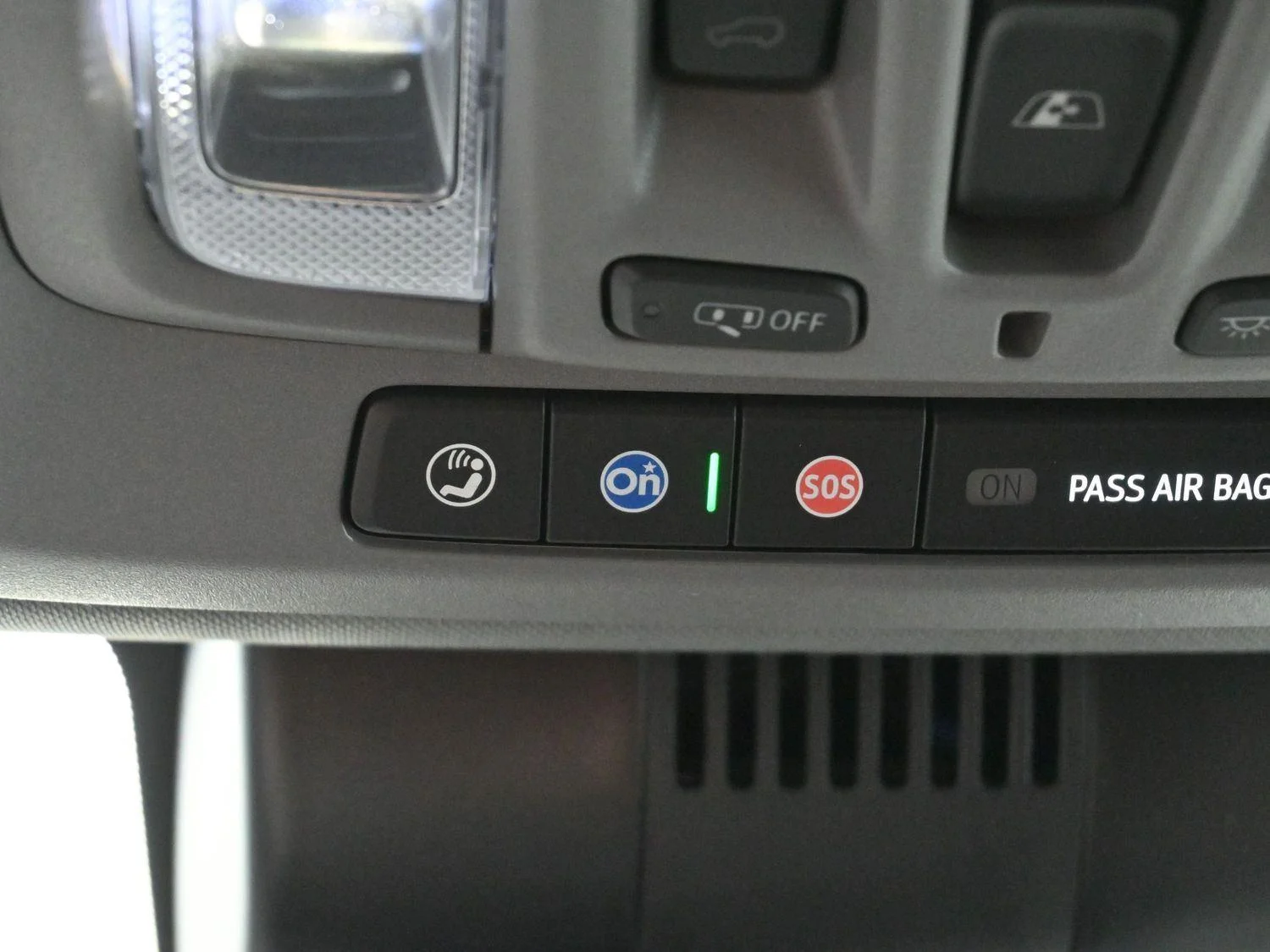 Used 2025 Onyx Black GMC Denali image 28
