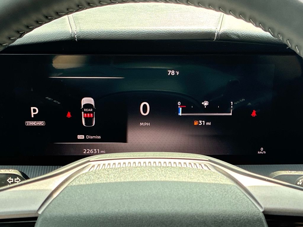 Used 2025 Gray Nissan SV image 27