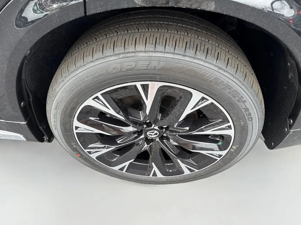 New 2026 Jet Black Mazda 3.3 Turbo S Premium Plus image 34