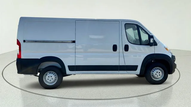 New 2026 Bright White Clear-Coat Exterior Paint RAM Low Roof image 15