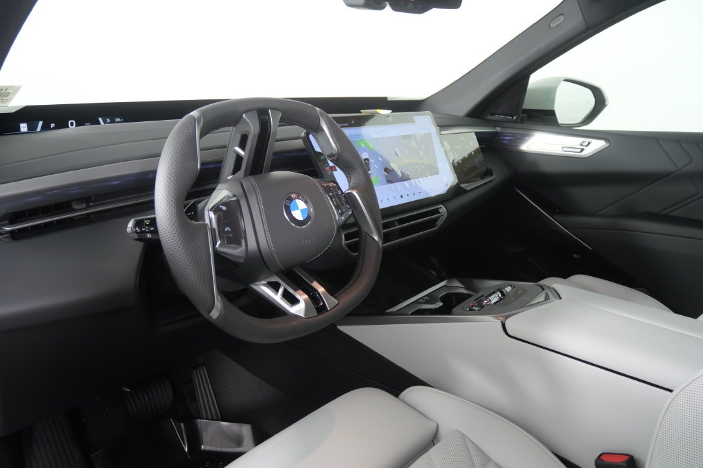 New 2027 Alpine White BMW  image 14