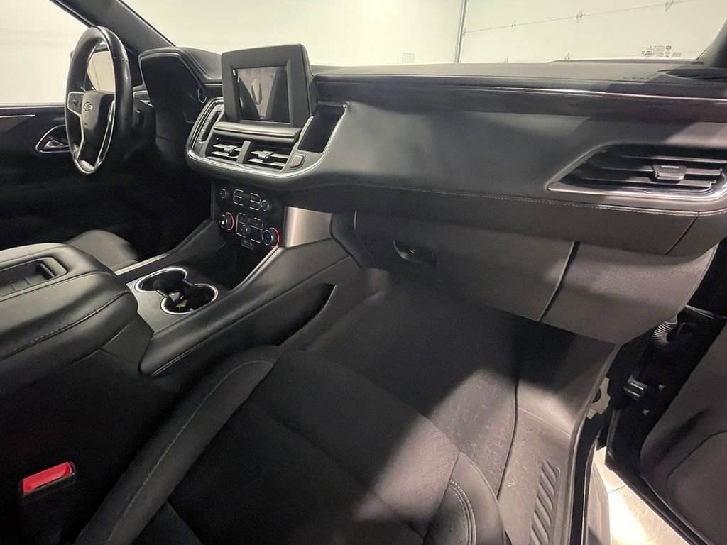 Used 2022 Black Chevrolet LS image 30
