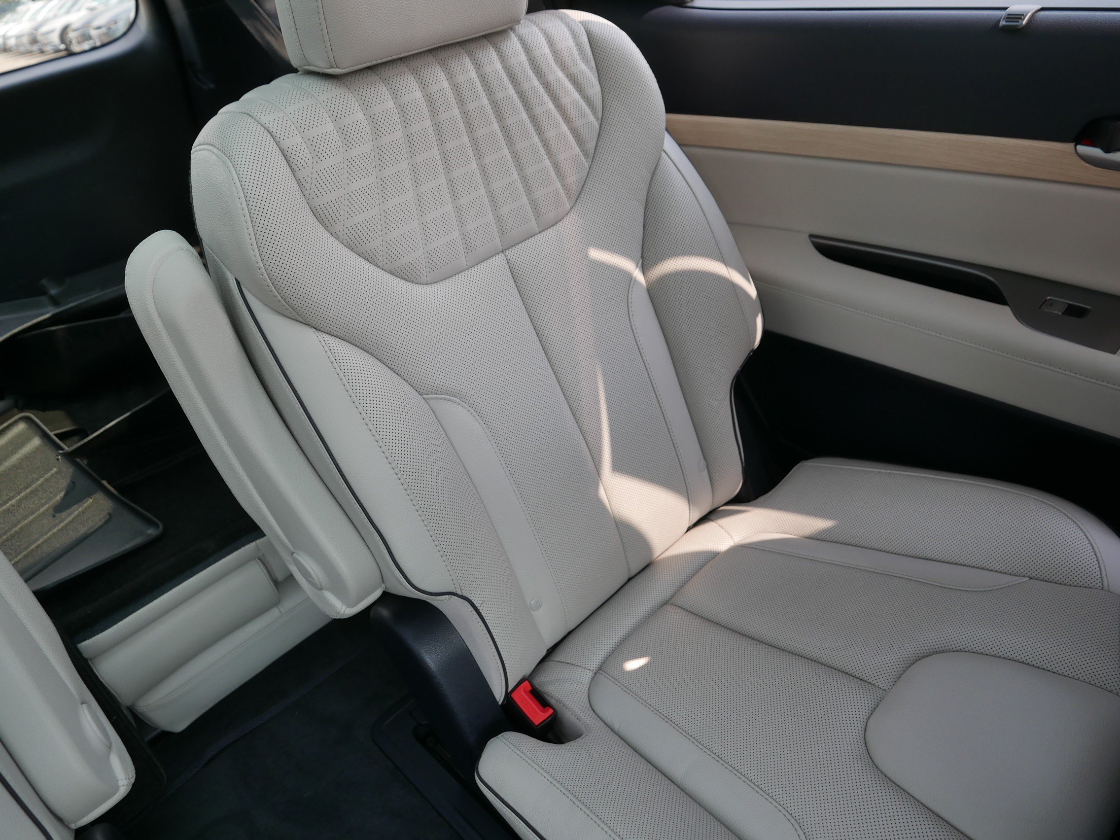 2023 Hyundai Palisade Limited - Photo 14