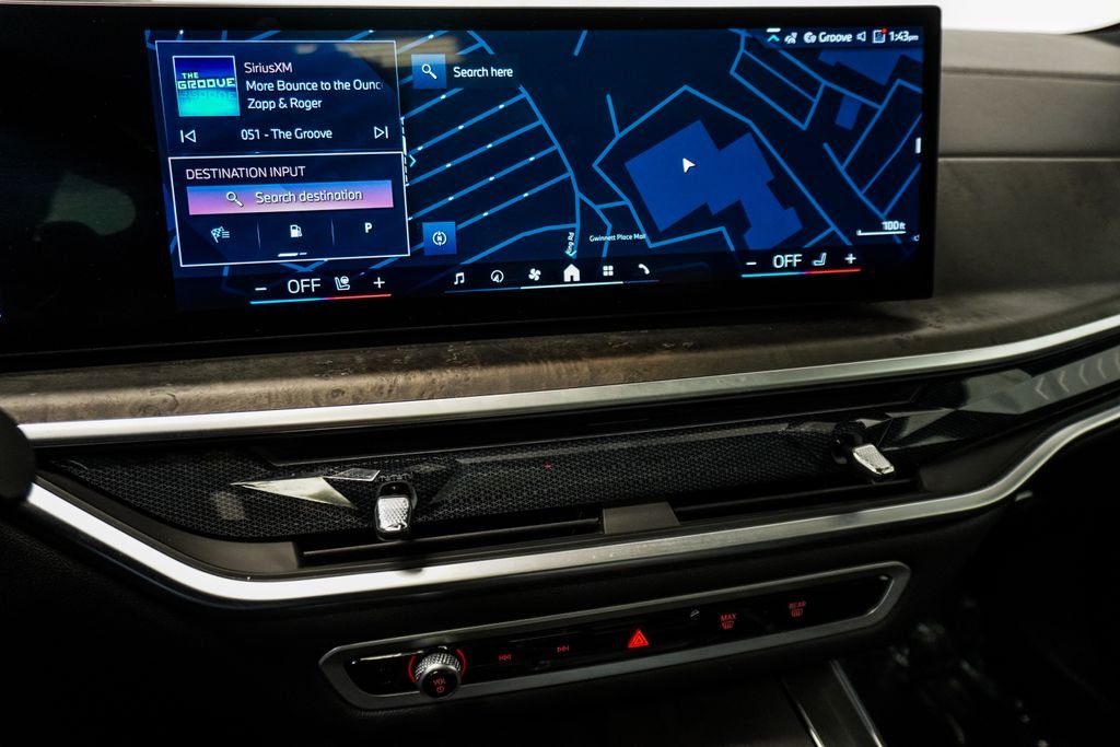 Used 2024 Black BMW xDrive40i image 27