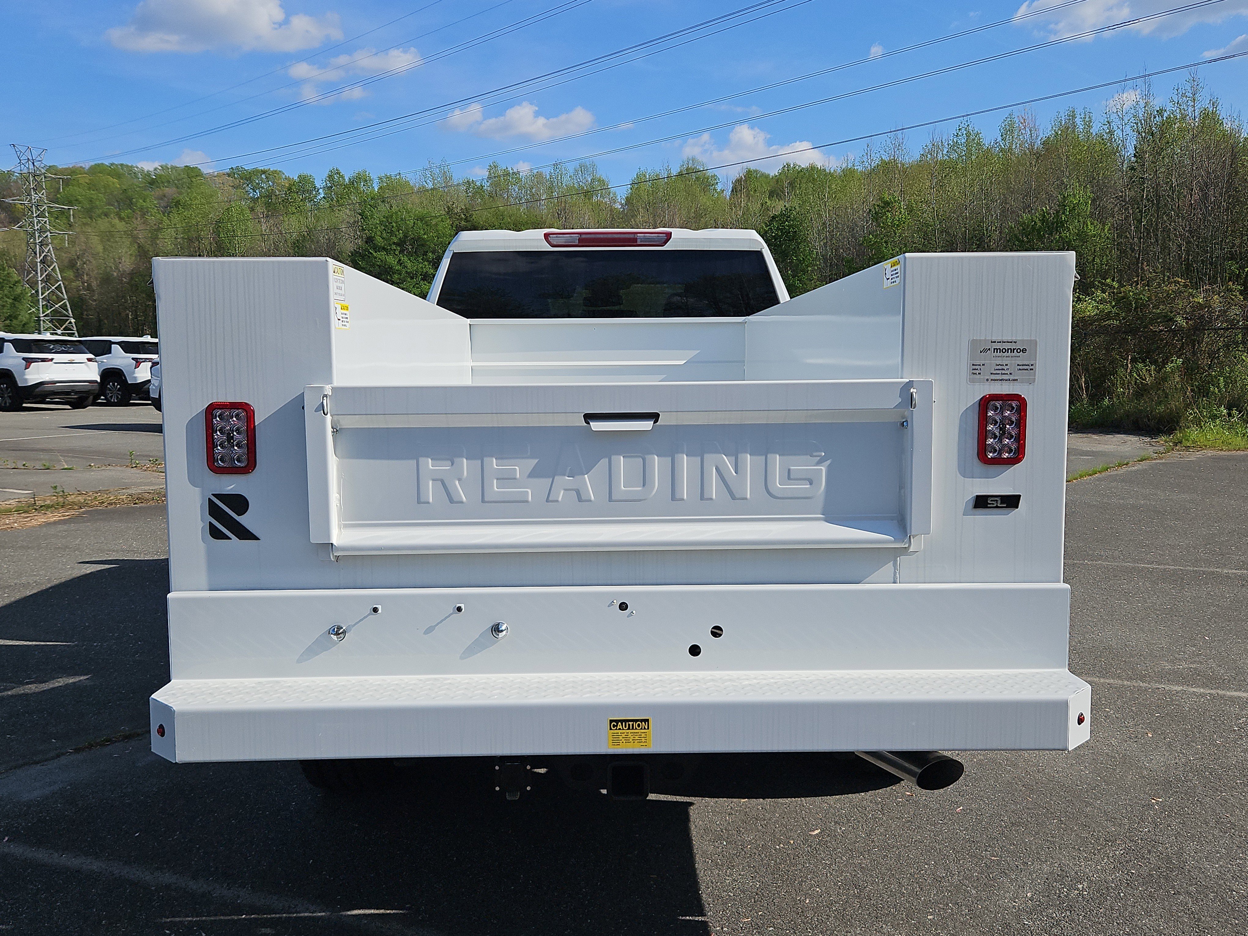 New 2026 Summit White Chevrolet WT image 3