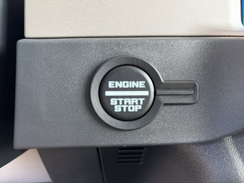 New 2026 Shadow Black Ford Outer Banks® image 28