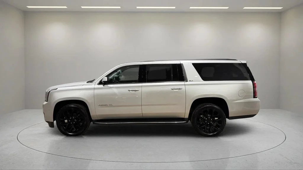 Used 2019 QUICKSILVER METALLIC GMC SLT image 8