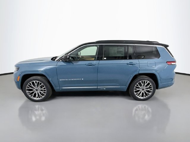 New 2027 Steel Blue Paint Jeep Summit image 4