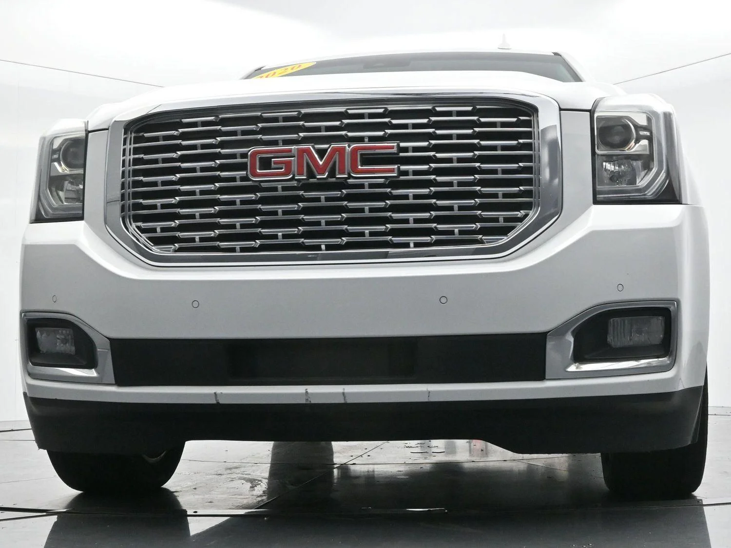 Used 2020 Summit White GMC Denali image 57