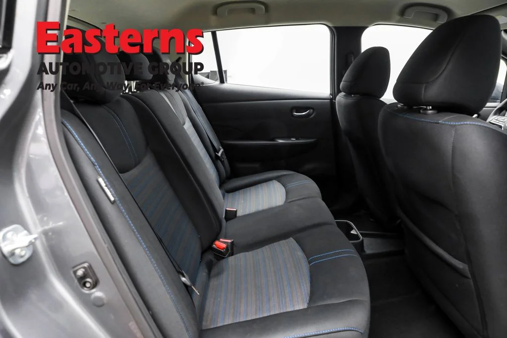 Used 2024 Gray Nissan S image 22