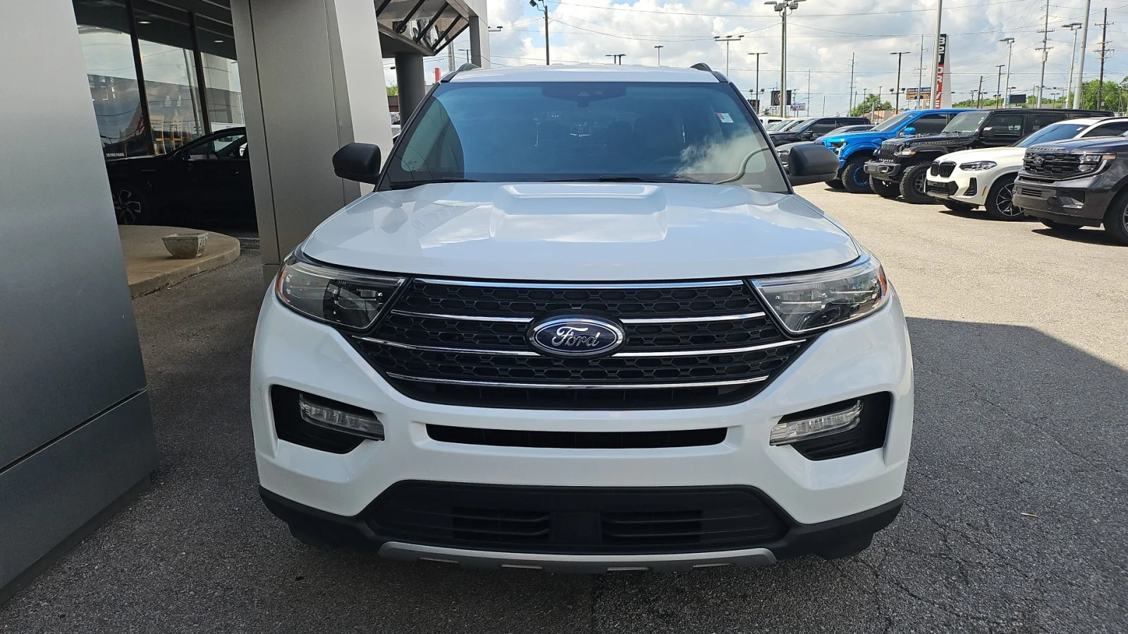 Used 2023 White Ford XLT image 7