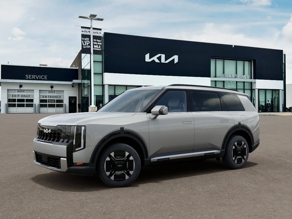 New 2027 Ivory Kia EX image 3