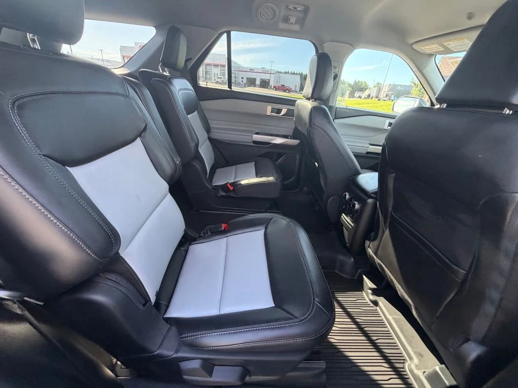 Used 2023 Gray Ford XLT image 38