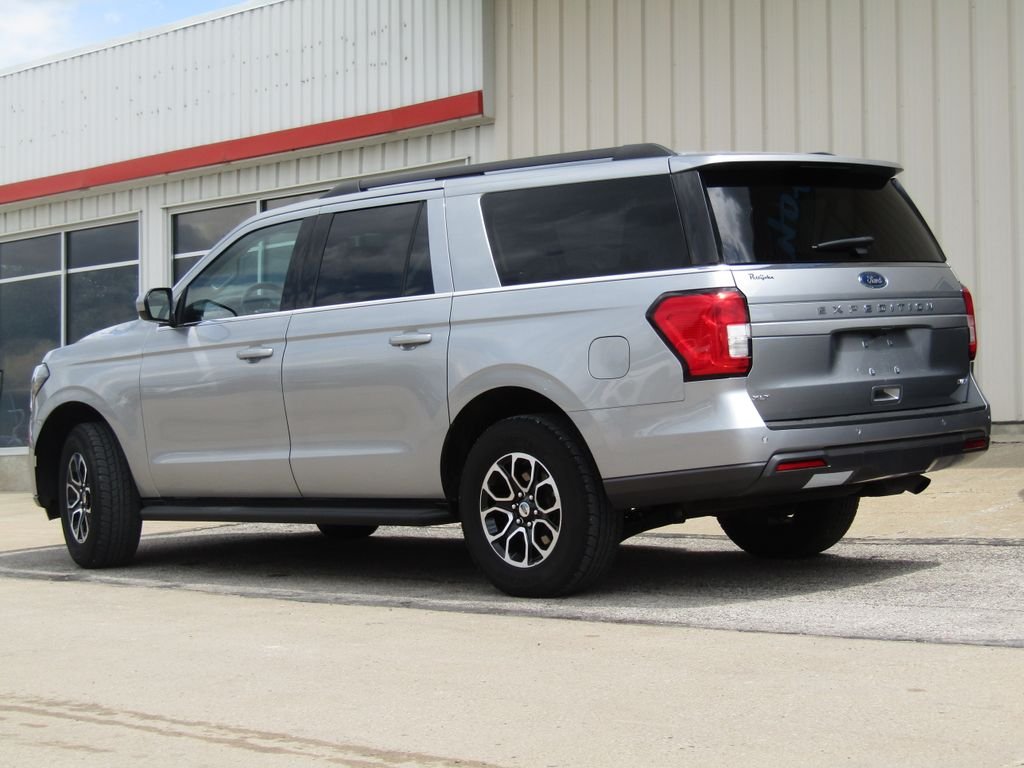 Used 2024 Silver Ford XLT image 10