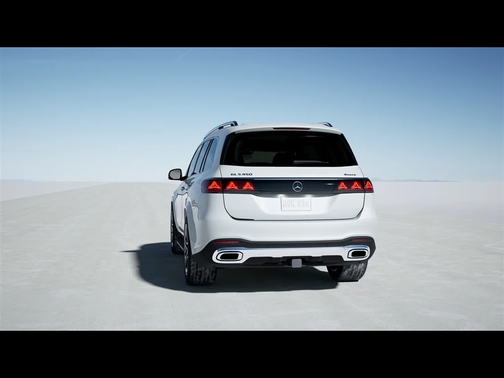 New 2027 MANUFAKTUR Moonlight White Metallic Mercedes-Benz GLS 450 image 21