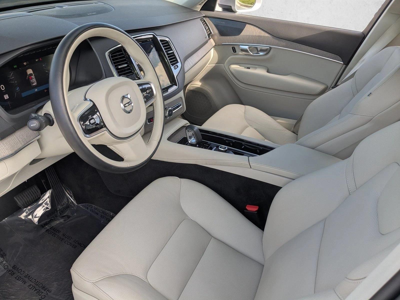 Used 2023 Silver Dawn Metallic Volvo Plus image 10