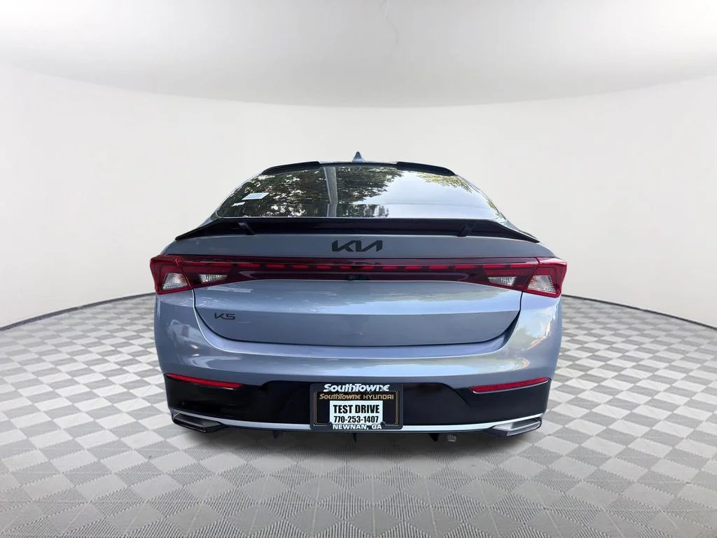 Used 2023 Silver Kia LXS image 6