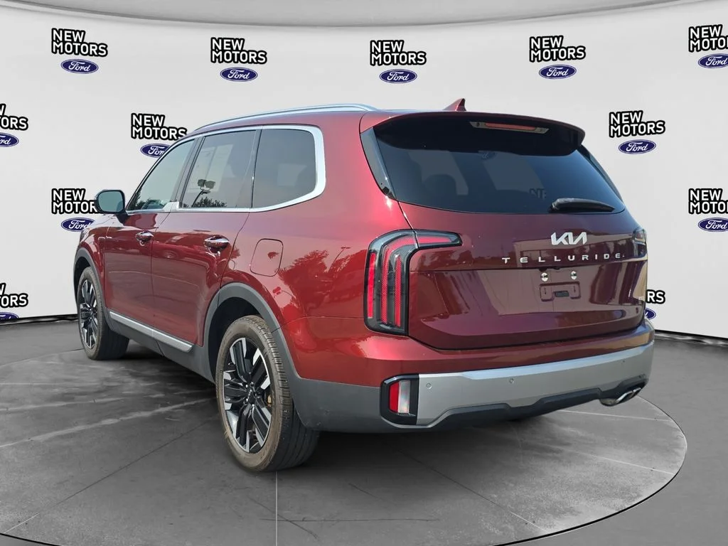 Used 2023 Red Kia SX-Prestige image 3