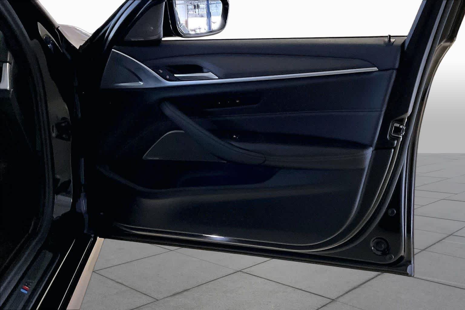 Used 2023 Black Sapphire Metallic BMW 530e image 20