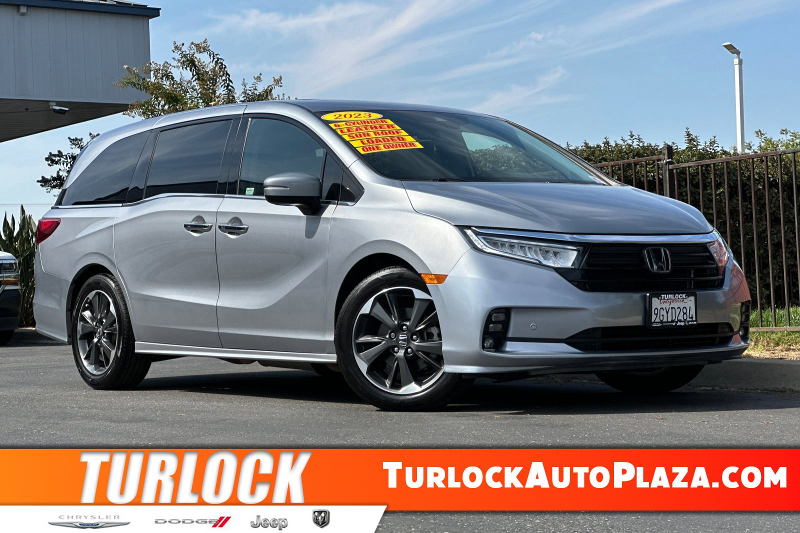 Silver 2023 Honda Odyssey Elite FWD Minivan Front-Wheel Drive Automatic