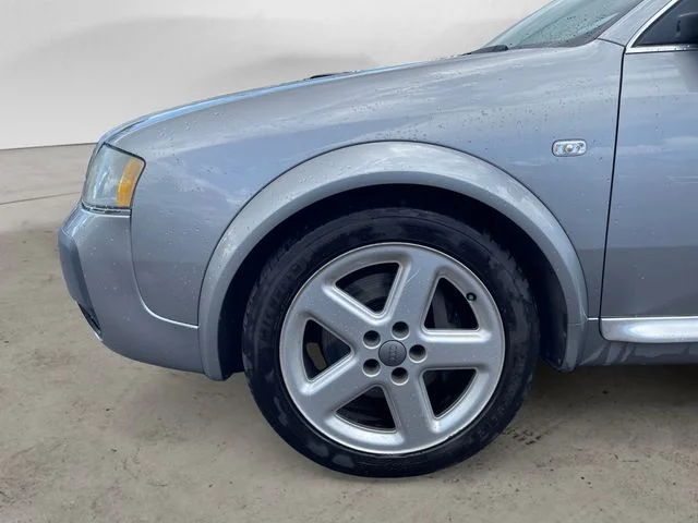 Used 2004 Gray Audi 4.2 image 14